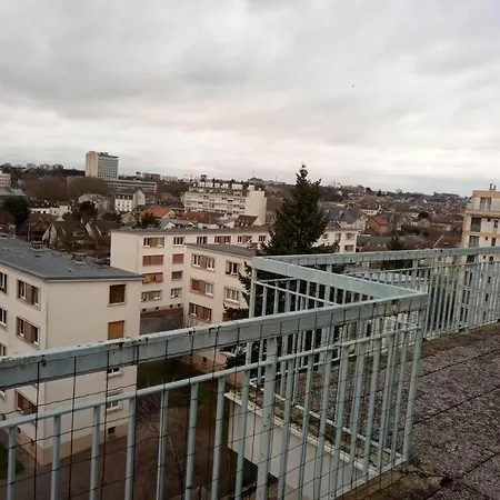 Superbe Appartement 2 Pièces Avec Grande Terrasse Melun Extérieur photo