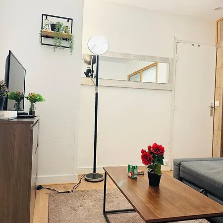 Superbe Appartement 2 Pièces Avec Grande Terrasse Melun Extérieur photo