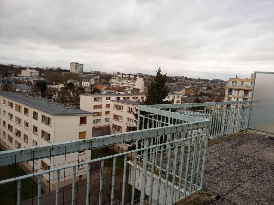 Superbe 2 Pieces Avec Grande Terrasse Melun