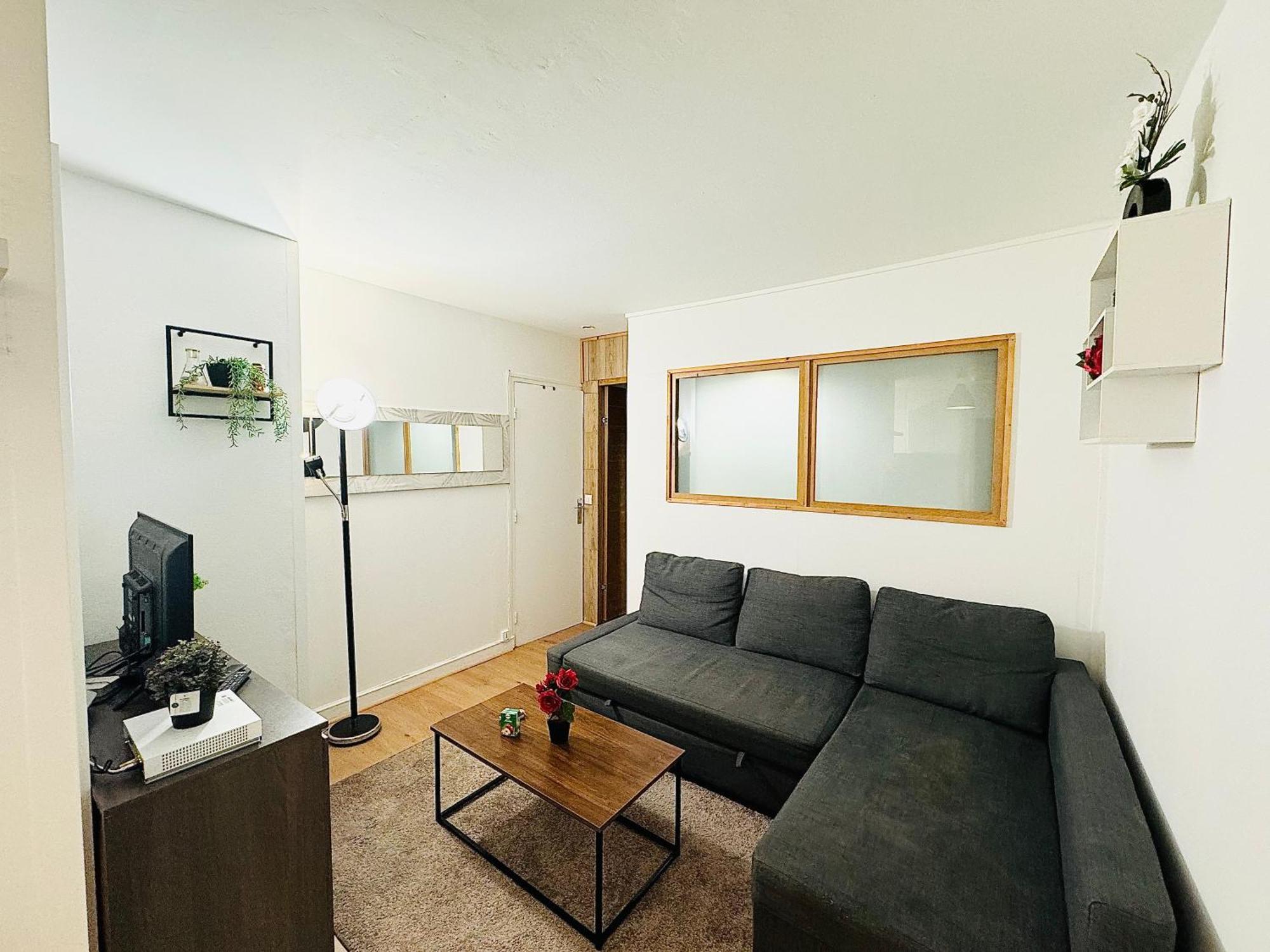 Apartment Superbe 2 Pieces Avec Grande Terrasse *